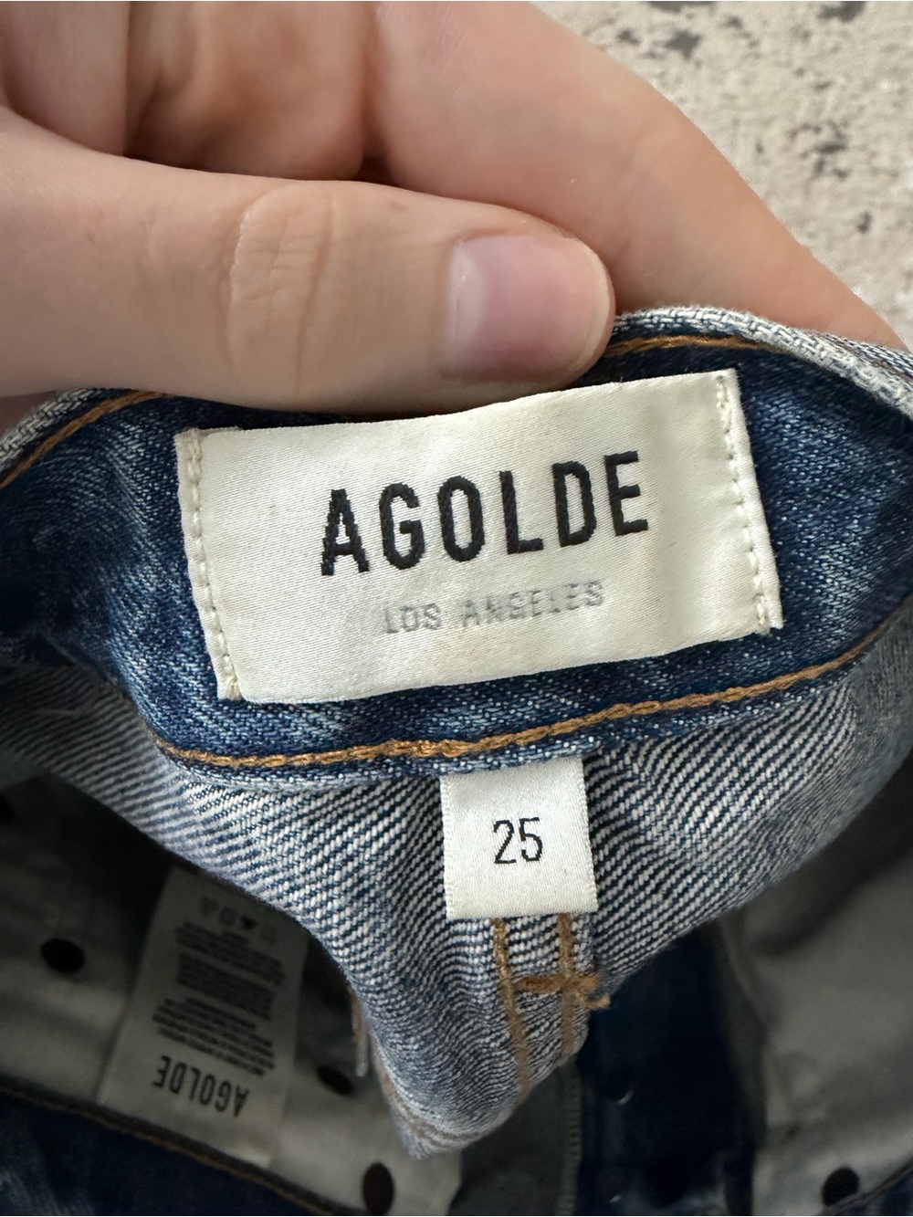 Agolde Riley High Rise Cut-Off Denim Shorts Size 25 - Picture 5 of 6
